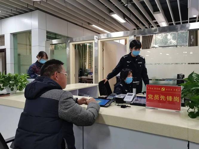 旅游市場強勁復(fù)蘇，黔西南州出入境窗口迎辦證高峰